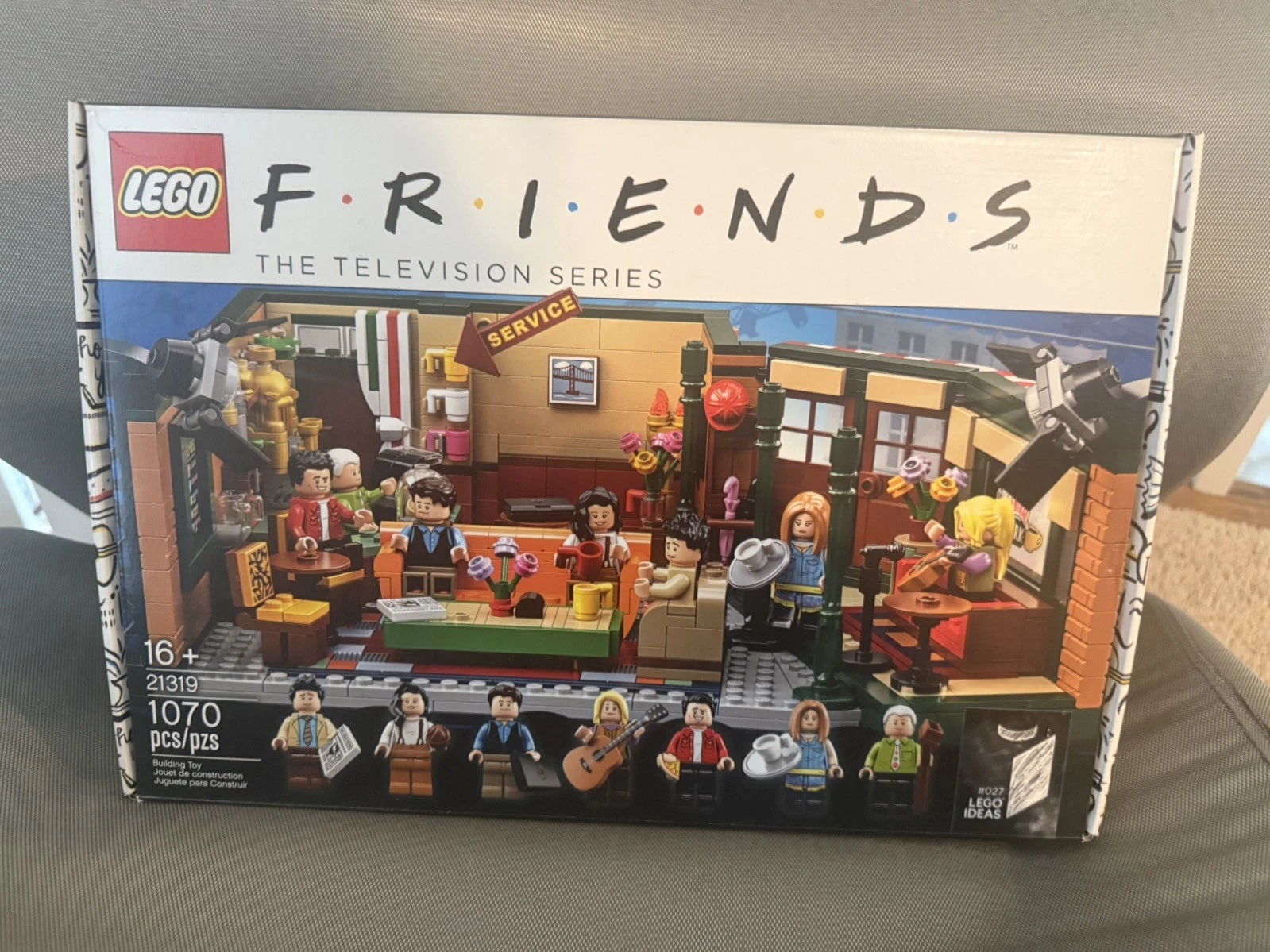 LEGO Ideas: Friends- Central Perk (21319)
