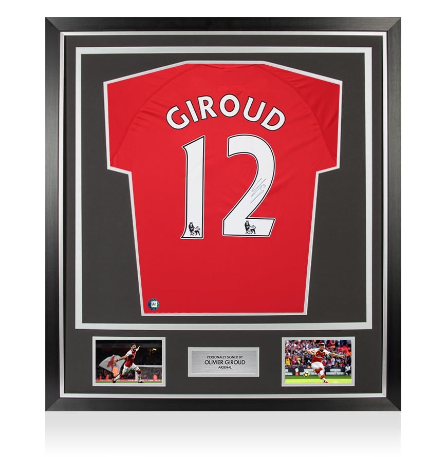 Olivier Giroud Signed Arsenal T-Shirt