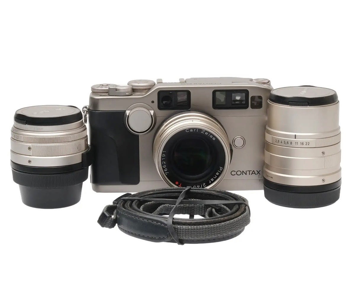 Contax G2 With Carl Zeiss 28mm 45mm 90mm Lens Set