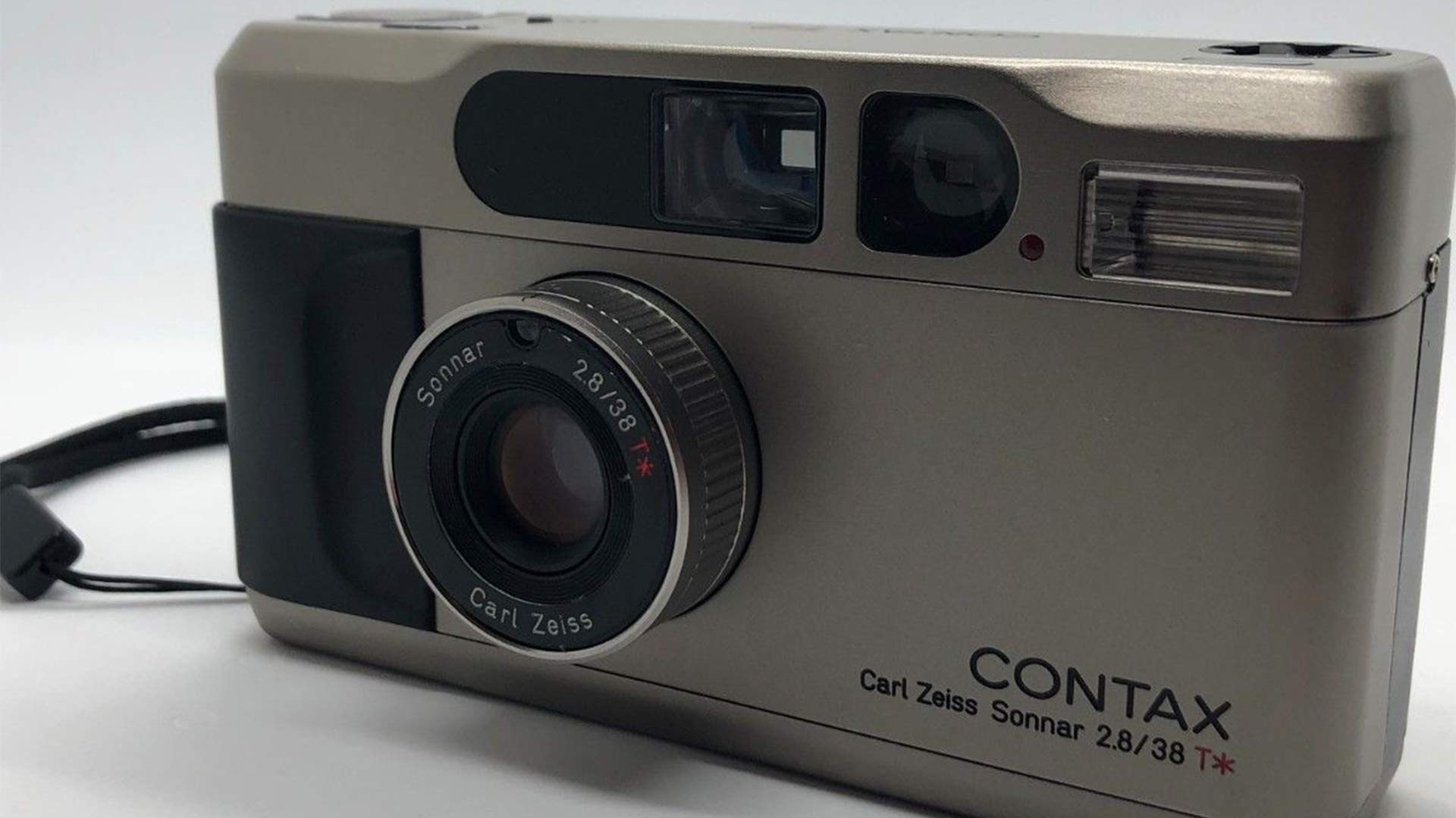 Contax T2 35mm Point & Shoot Camera