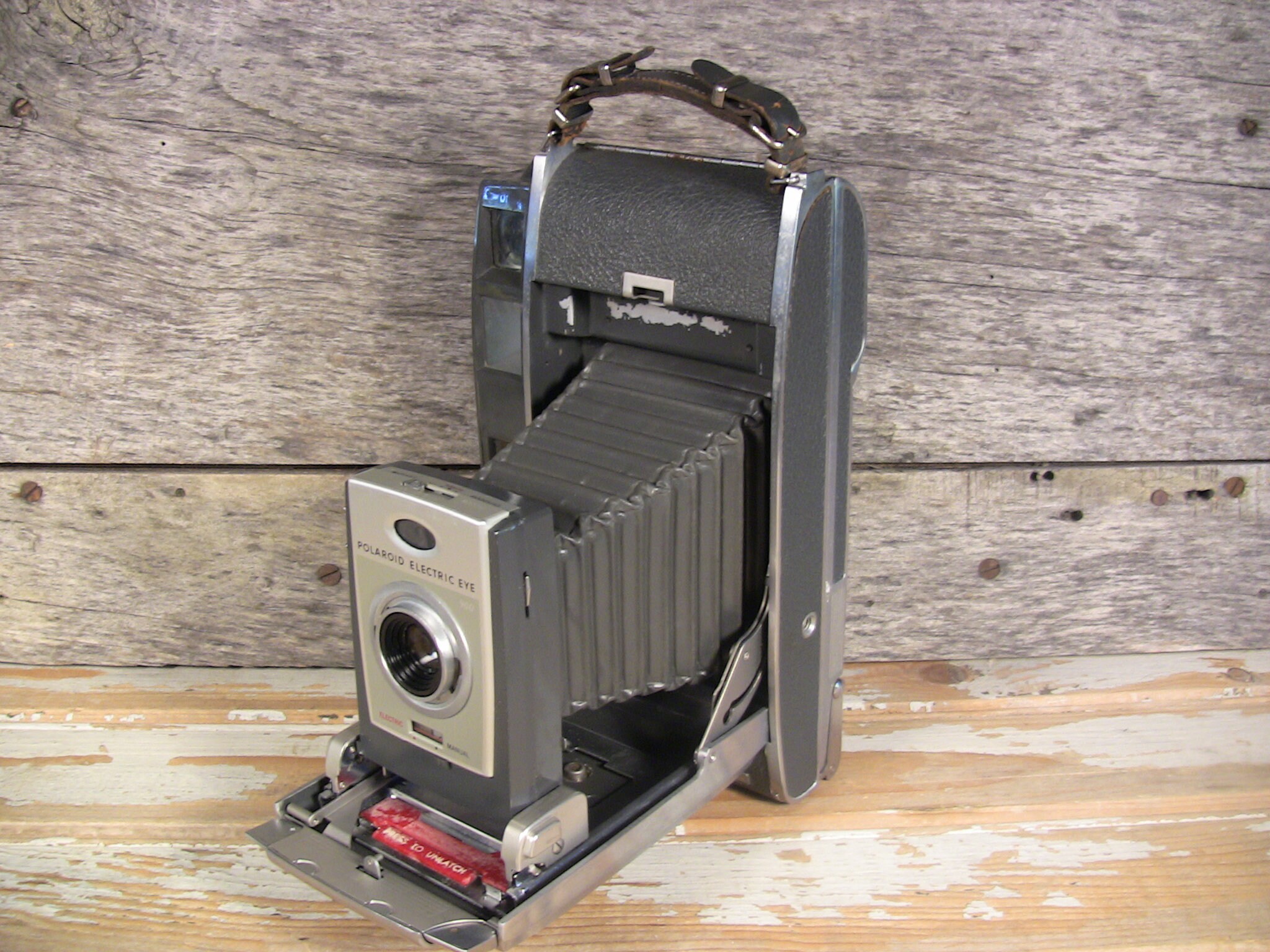 Polaroid 900 Electric-Eye Land Camera