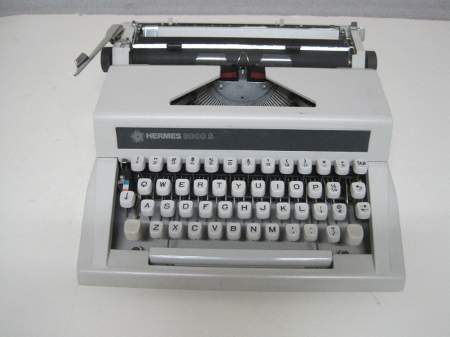 Hermes 3000 S Portable Typewriter