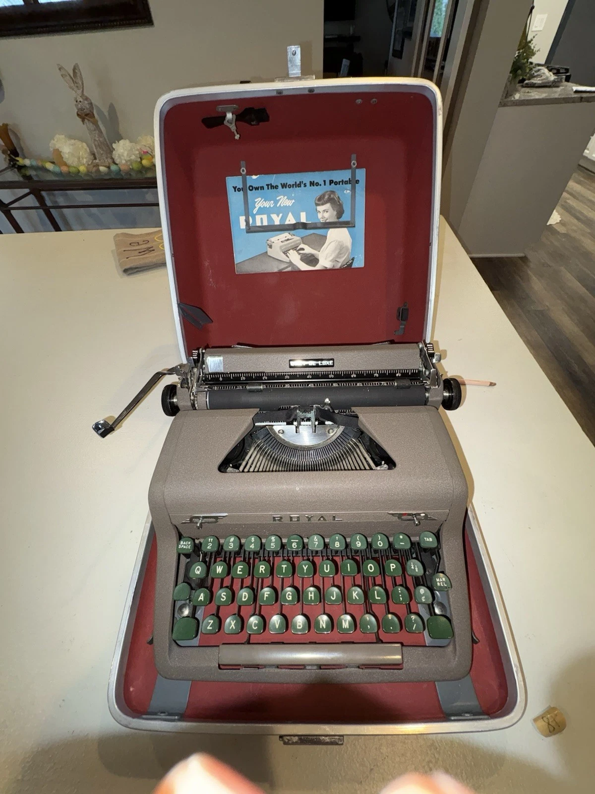 Royal Quiet De Luxe Portable Typewriter Tan 1950s