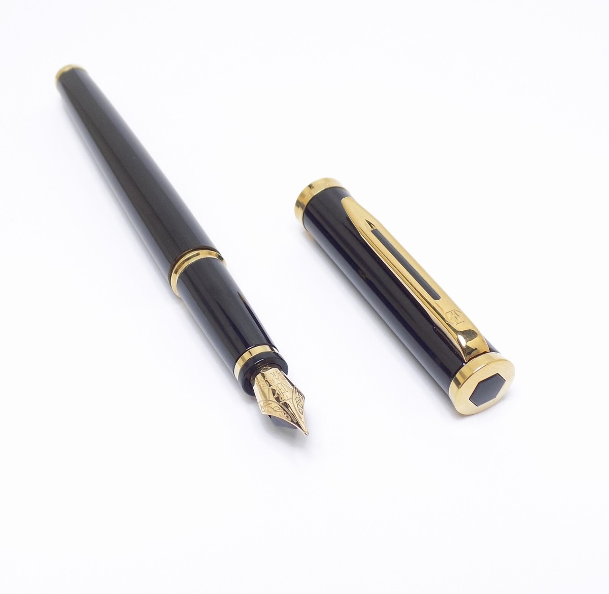 Waterman Preface Fountain Pen Black Lacquer Gold Trim