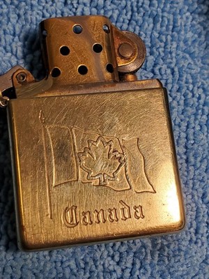 Zippo Solid Brass Canada Flag Lighter