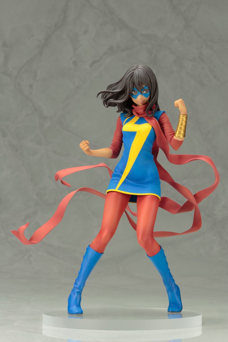 Iron Studios 1/10 Art Scale Miss Marvel Kamala Khan Statue