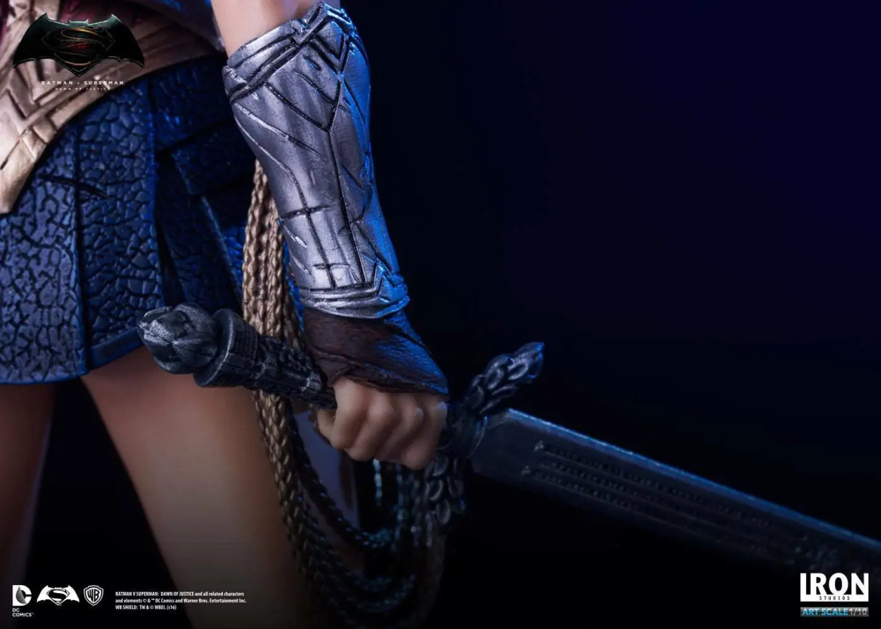 Iron Studios Wonder Woman Statue Figure Batman Vs Superman V Man of Steel BVS 1:10