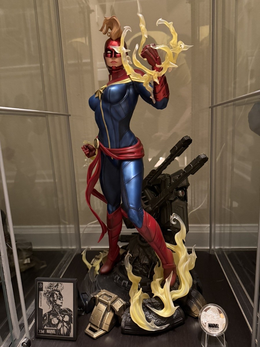XM Studios Captain Marvel 1/4 w/*Exclusive Plaque and Silver Coin