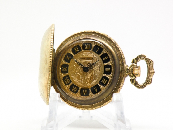 Waltham 17 Jewels Ladies Pendant Pocket Watch